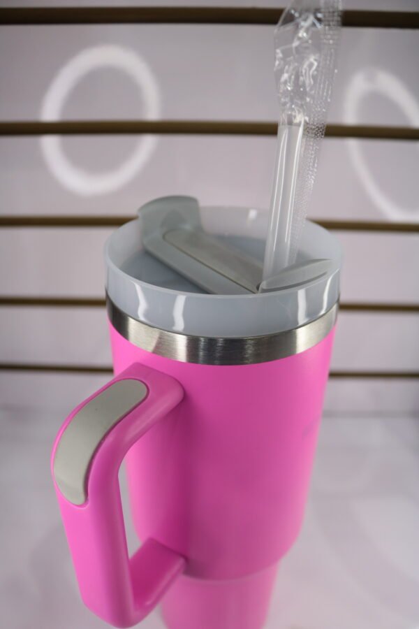 Garrafa Stanley 1,2L Stitch Preta, Rosa e Off - Imagem 2